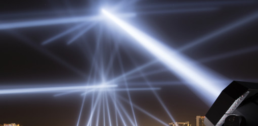 Light Sky представляет новый beam-прожектор MINI LUNAR